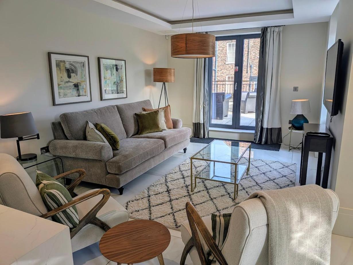 The Old Fire Station Luxury Apartment ヨーク エクステリア 写真